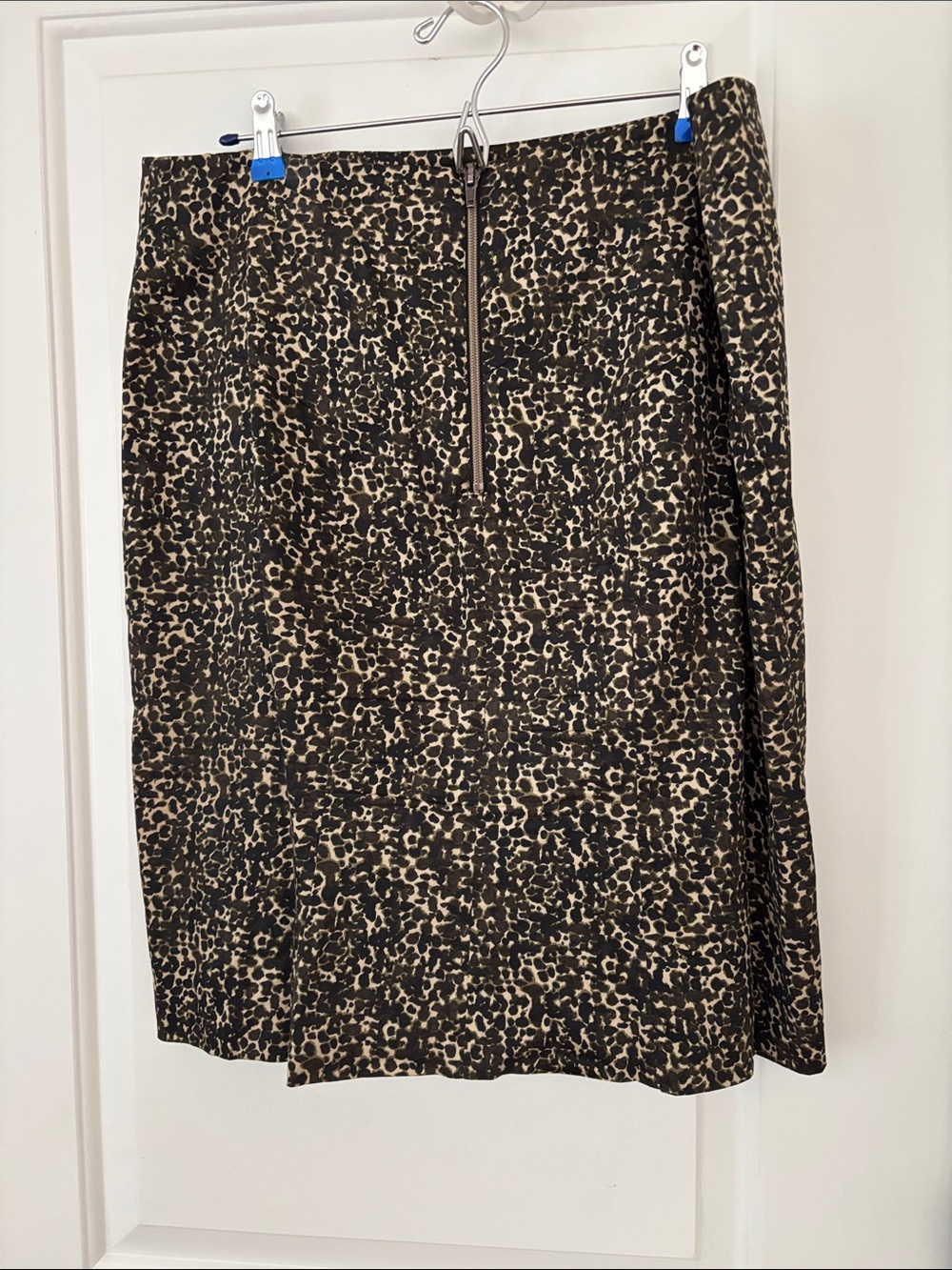 Ann Taylor Leopard Pencil Skirt - Black and Tan - Picture 2 of 5